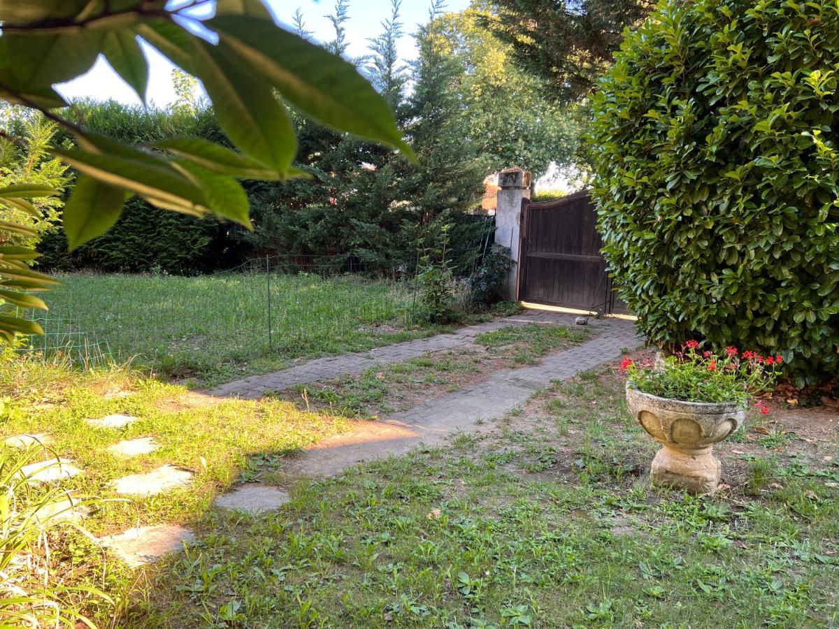 "La Petite Maison" Sainte-Foy-lès-Lyon Exterior foto